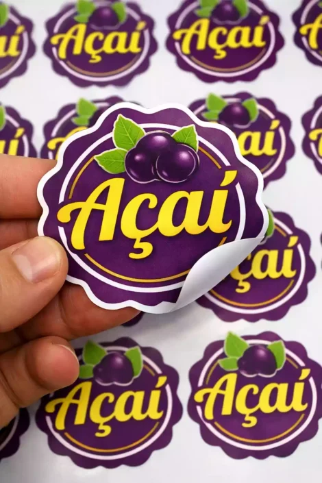Etiqueta adesiva personalizada com recorte eletrônico